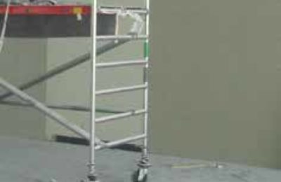 MINIMALE FOLIENBILDUNG NOXYDE®-Spray wird vor dem Eintreffen auf dem Untergrund zu Pulver